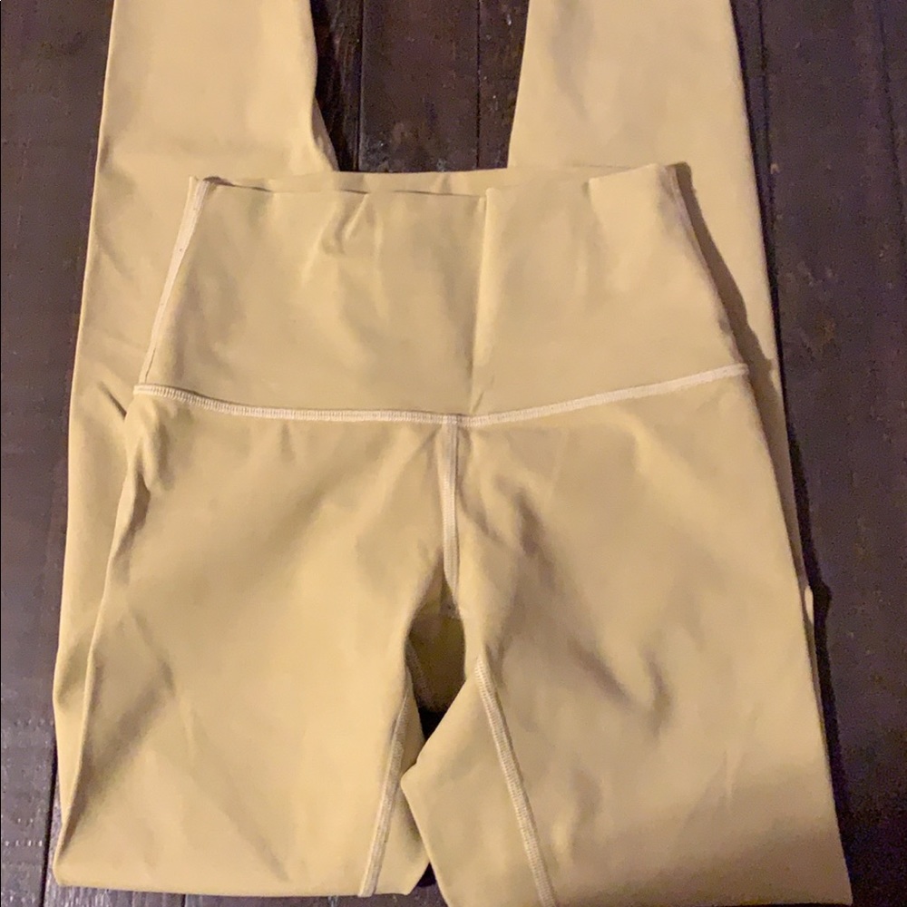 Lululemon leggings